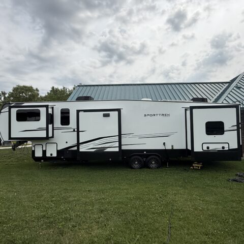RV- Trailer Swift Rental in Rochester, NY