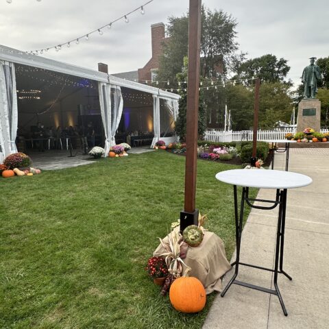8′ Wood Post Upright (Freestanding) Rental in Rochester, NY